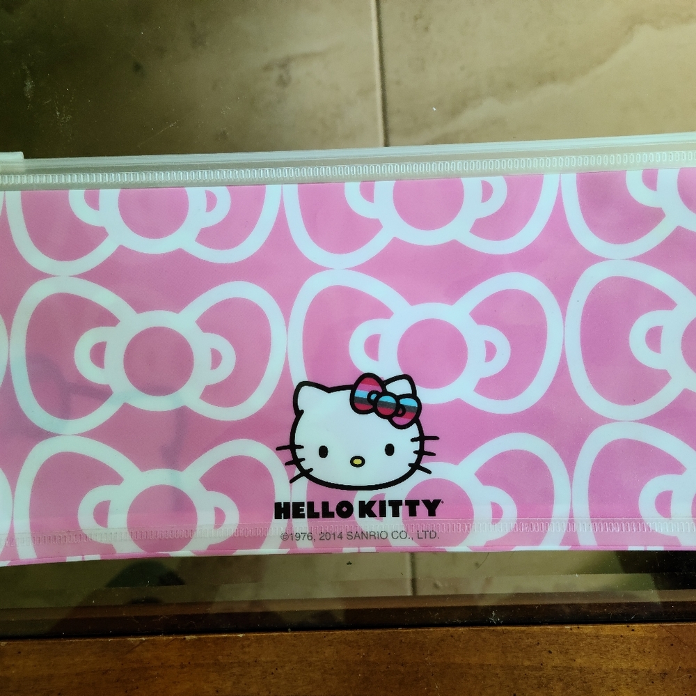 Hello Kitty Collectible Items - Picture 5 of 5